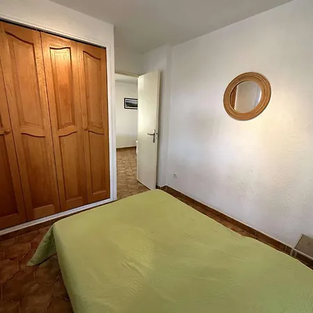 Apartment Hyedes Climatise Pour 4 Personnes Sur Le Port De *